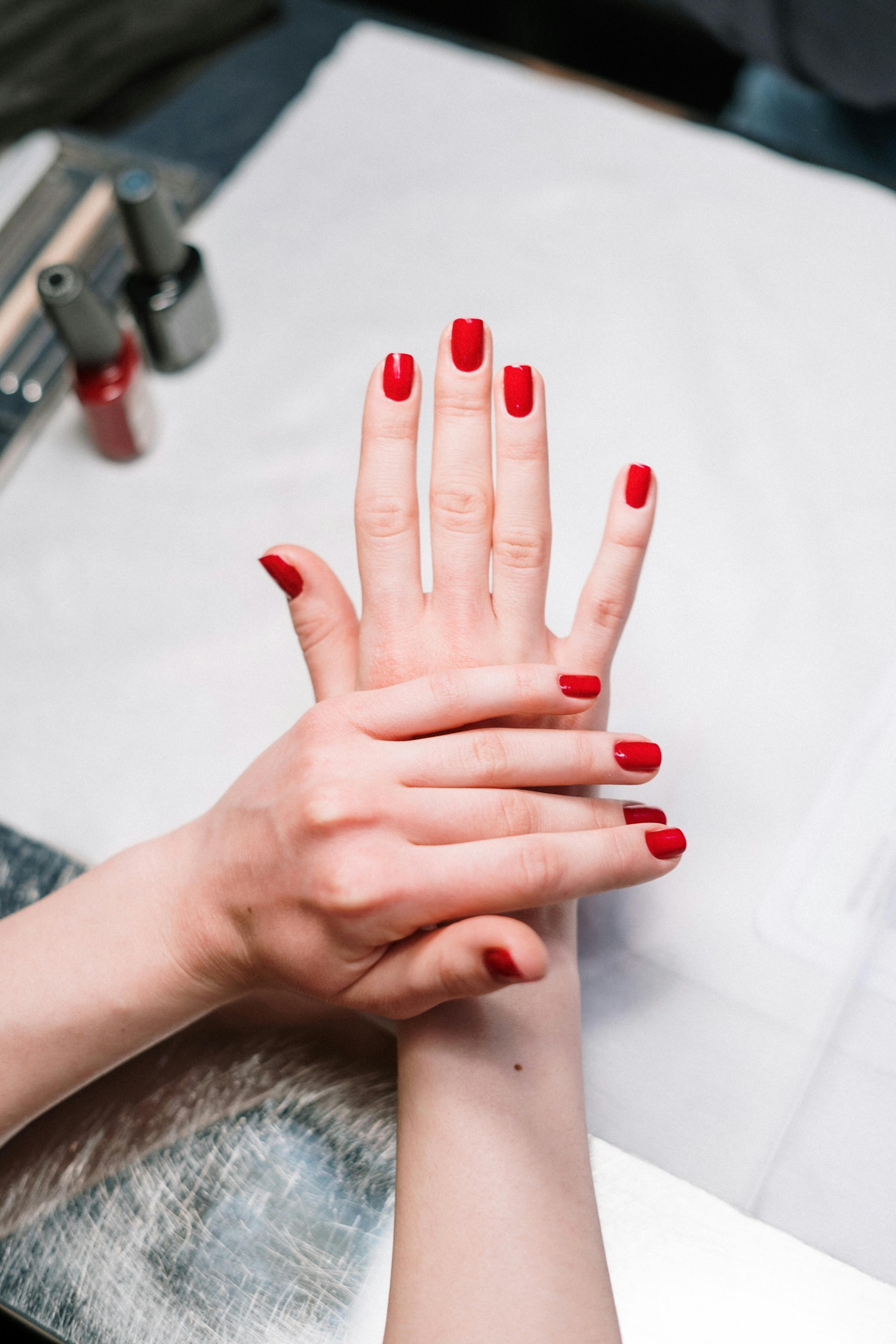 OTHER salon - women nails with red color